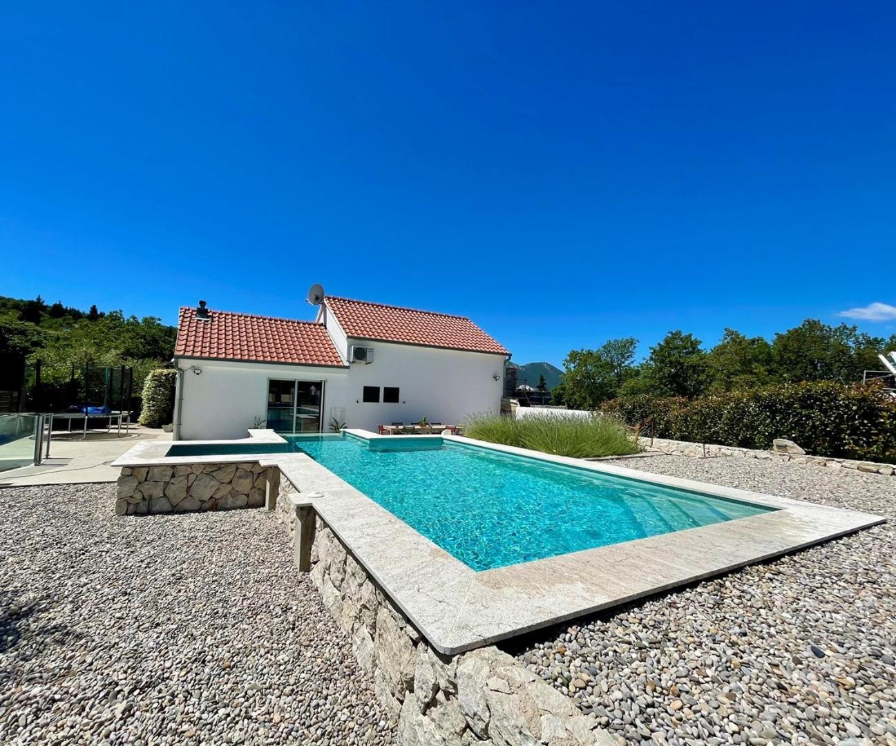Vacation House Lavanda New! Heated Pool Zadvarje Экстерьер фото